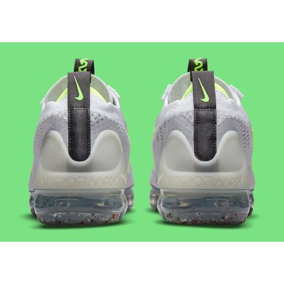 Nike Air Vapormax 2021 Flyknit GS Running Shoes DB1550 005 - SIZE 4.5Y = 6 WOMEN - Picture 5 of 10